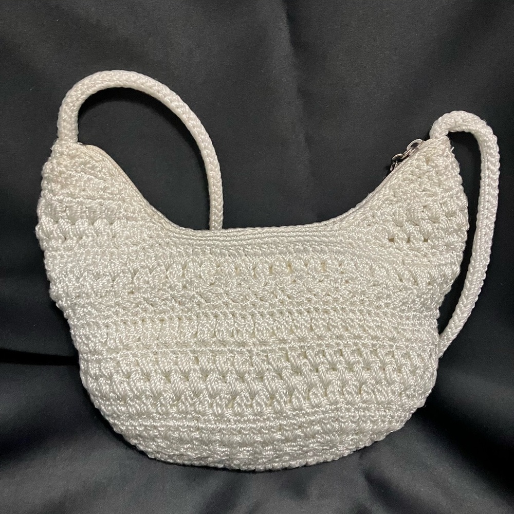 Elegant Cream Crochet Shoulder Bag